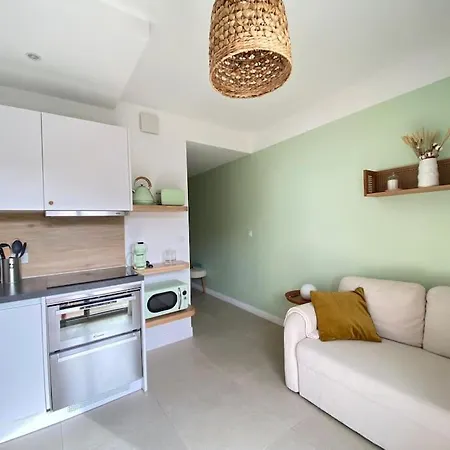 Studio - Balcon - Proche Mer شقة فيليوفرُنش سور مير