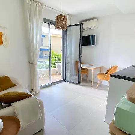 Apartment Studio - Balcon - Proche Mer *