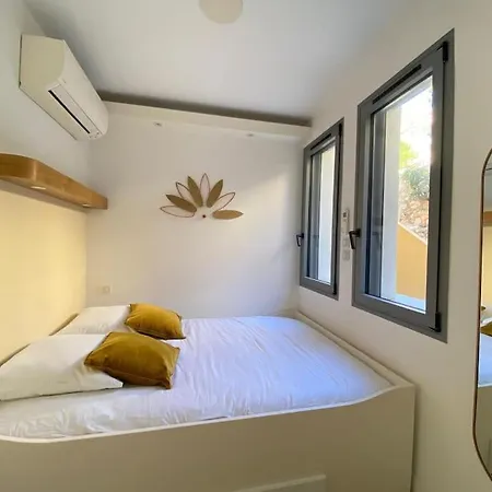 شقة Studio - Balcon - Proche Mer *